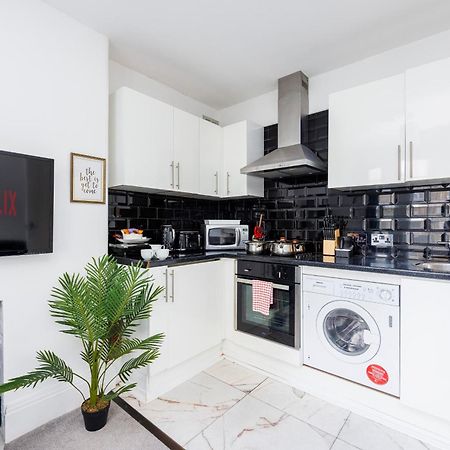 London Bridge 2 Bed Apartment - Sleeps 3 Bagian luar foto
