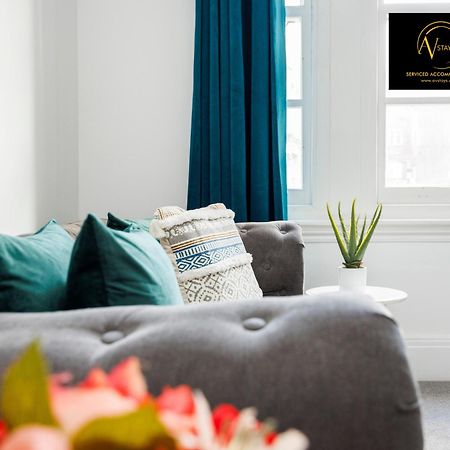 London Bridge 2 Bed Apartment - Sleeps 3 Bagian luar foto