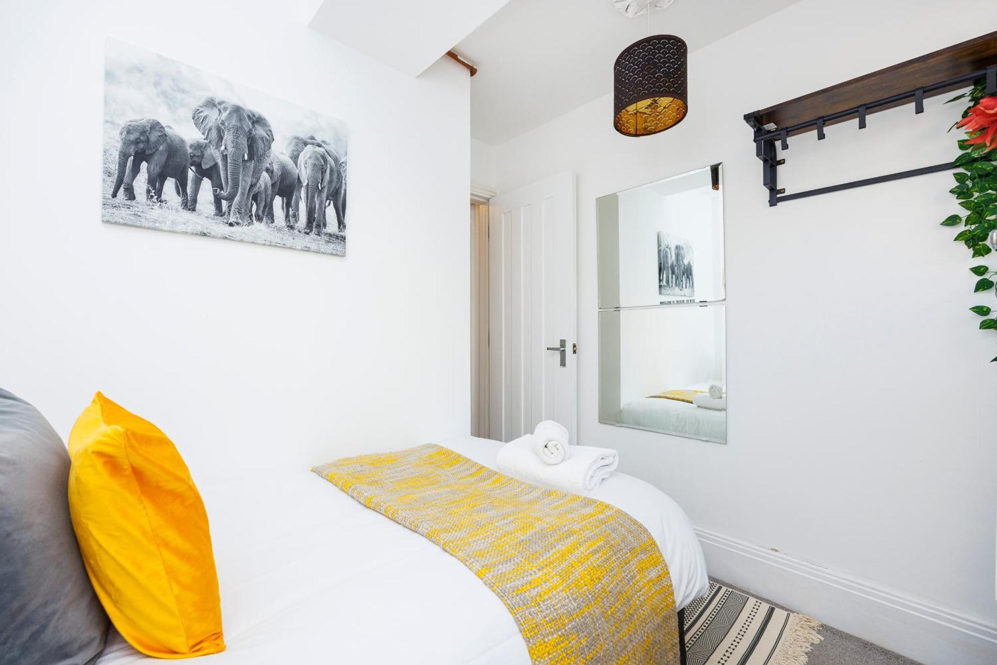 London Bridge 2 Bed Apartment - Sleeps 3 Bagian luar foto