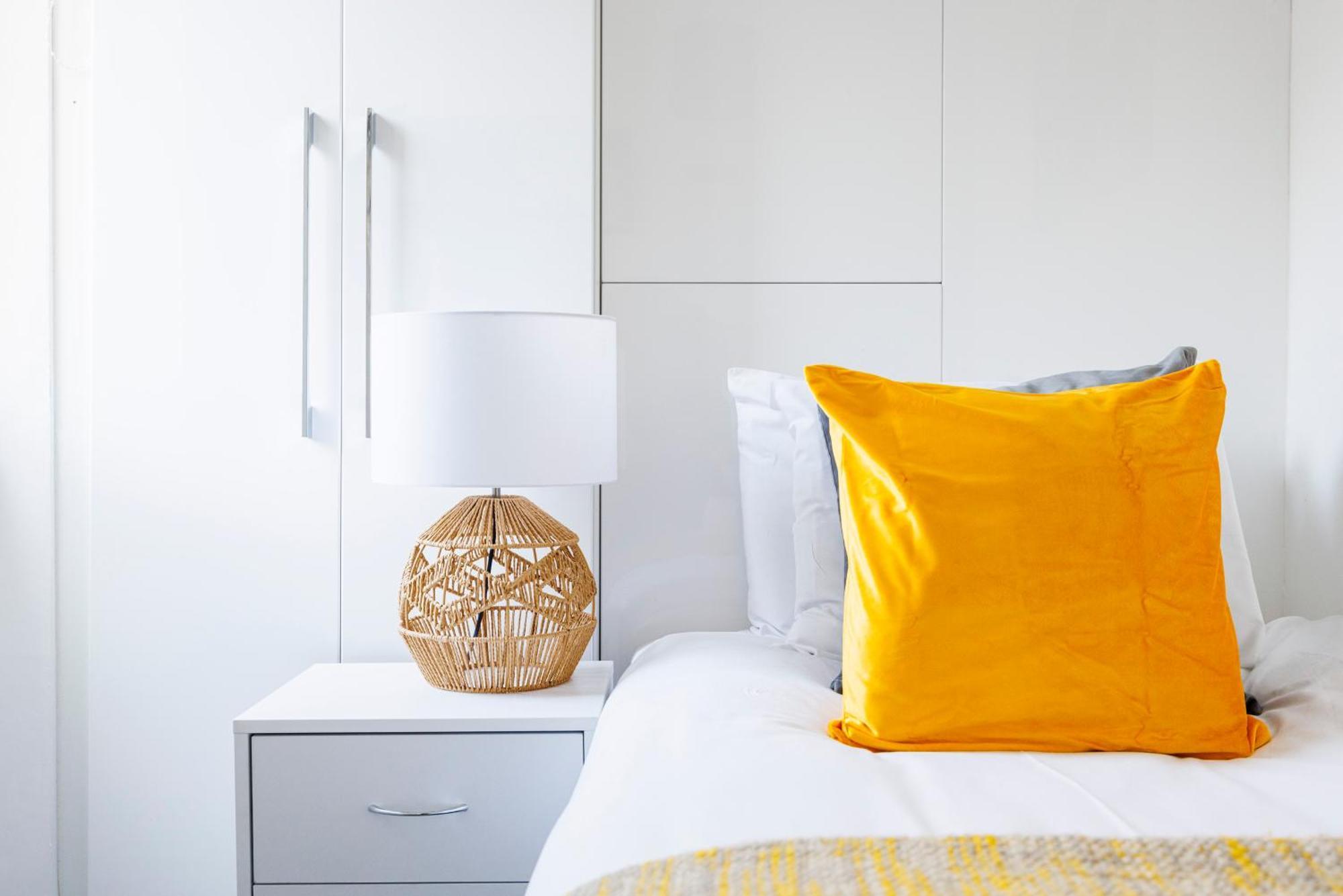 London Bridge 2 Bed Apartment - Sleeps 3 Bagian luar foto