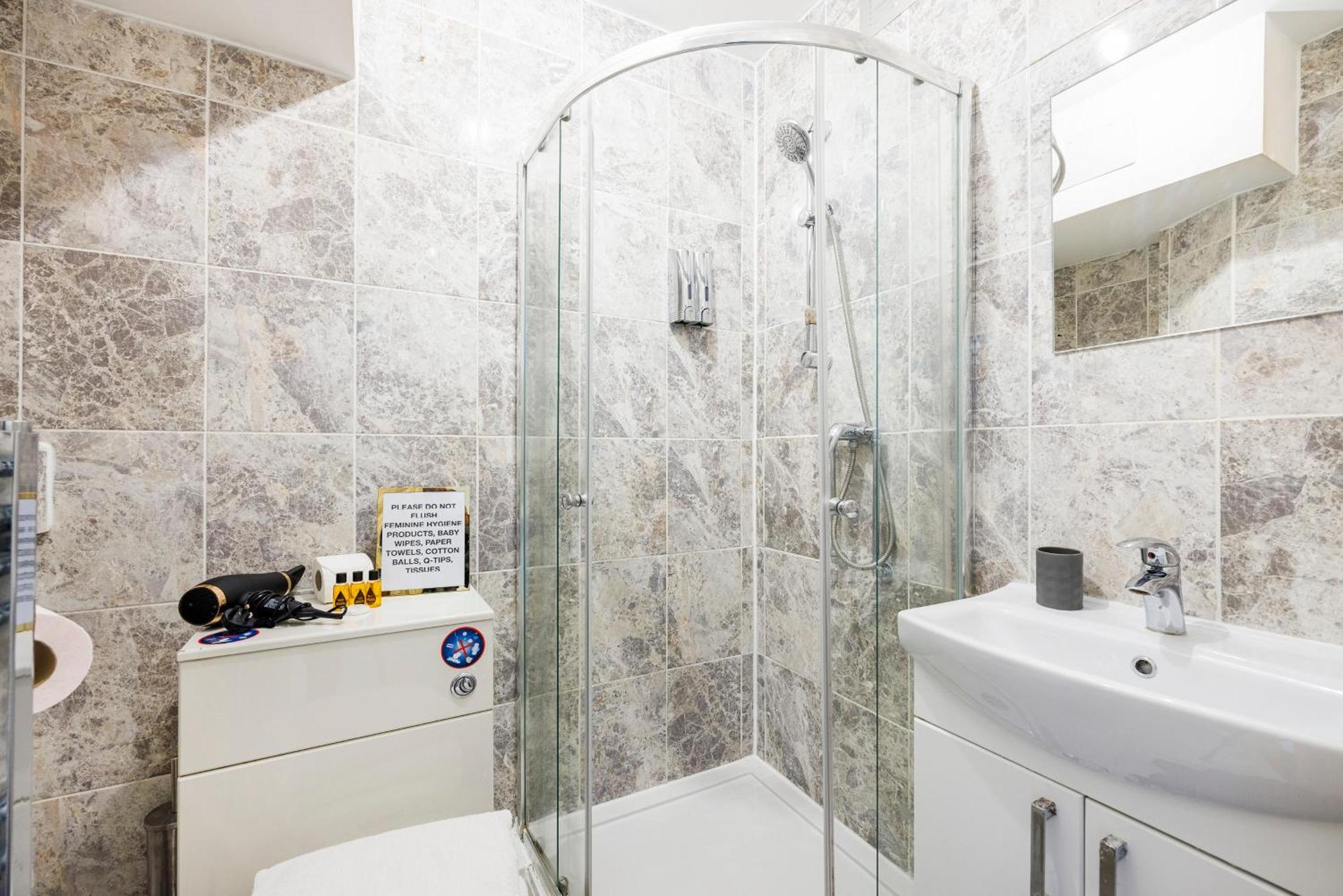London Bridge 2 Bed Apartment - Sleeps 3 Bagian luar foto